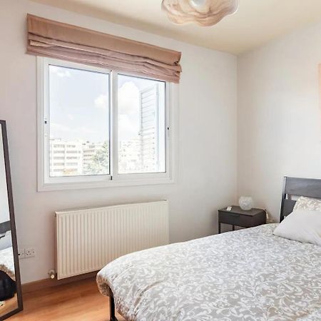 Warm Residence In The Heart Of The City Center - Balcony & View Nikosia Exterior foto